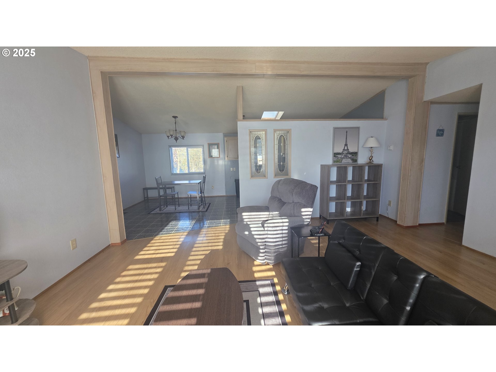 1500 South Columbus Avenue, Unit 38 Goldendale, WA 98620 - Photo 9 of 30 a living room with furniture and a rug