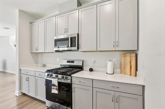 $578,800 | 14733 Gallop Run Drive, Lithia, FL 33547