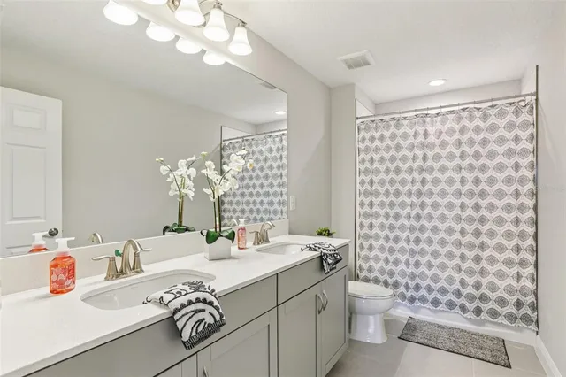 $578,800 | 14733 Gallop Run Drive, Lithia, FL 33547