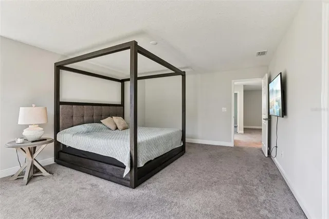 $578,800 | 14733 Gallop Run Drive, Lithia, FL 33547