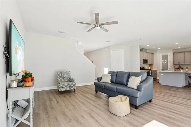 $578,800 | 14733 Gallop Run Drive, Lithia, FL 33547