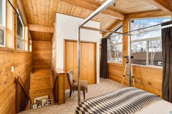 $1,199,000 | 9434 West Branch Road, Duluth, MN 55803