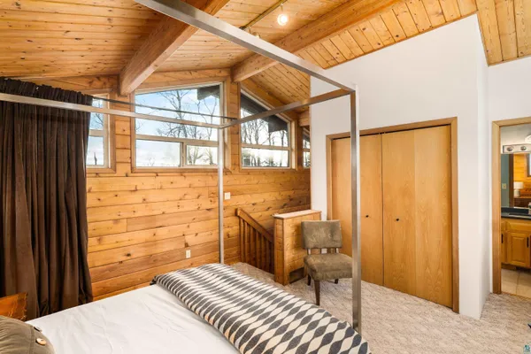 $1,199,000 | 9434 West Branch Road, Duluth, MN 55803