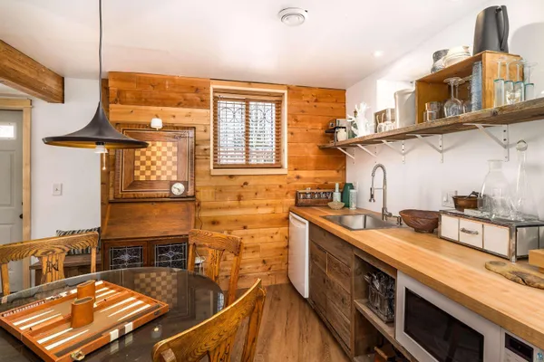 $1,199,000 | 9434 West Branch Road, Duluth, MN 55803