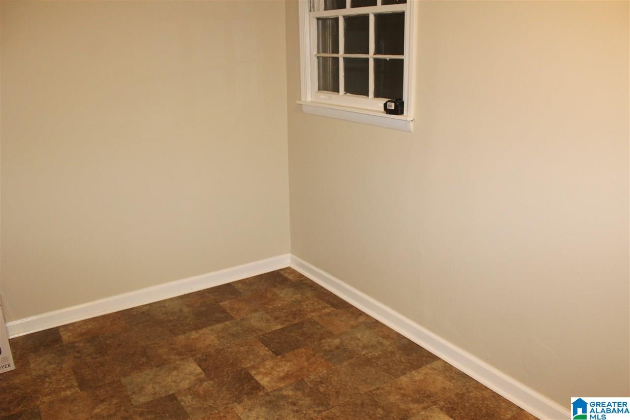 317 Adelaide Street Southwest Jacksonville, AL 36265 - Photo 17 of 28