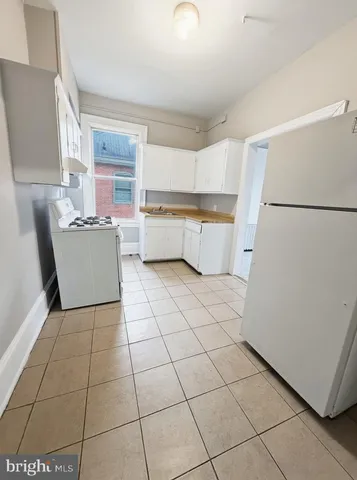 $1,100 | 326 North Bradford Street, Unit 3, Dover, DE 19904