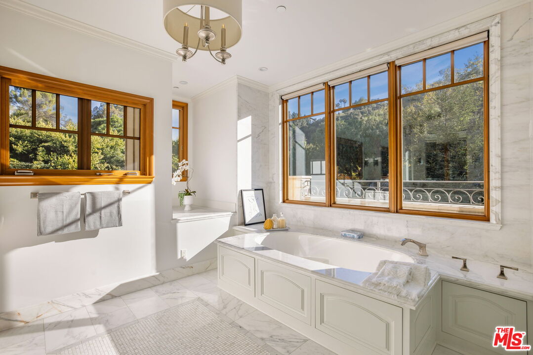 850 Stone Canyon Road Los Angeles, CA 90077 - Photo 23 of 62