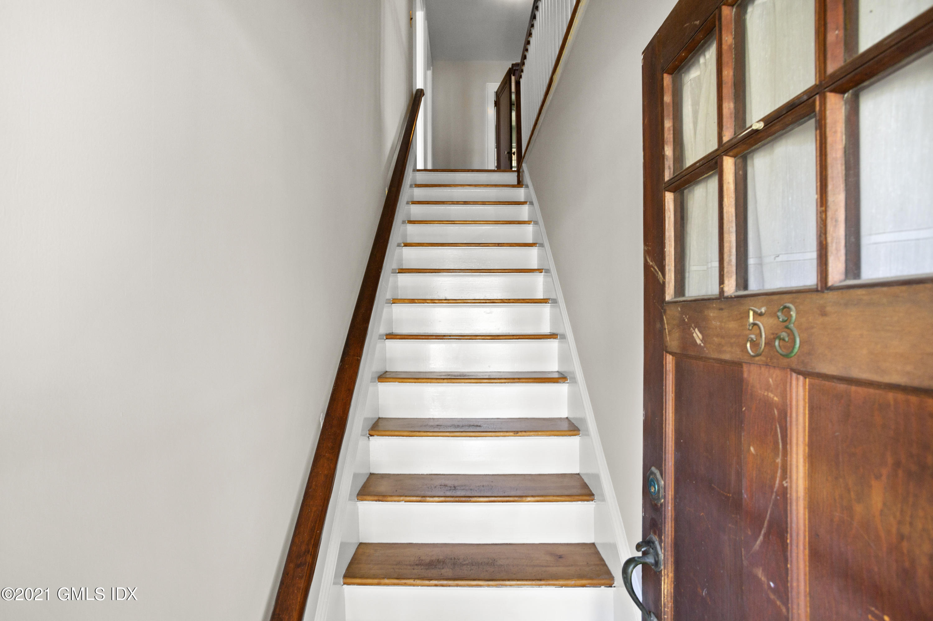 53 Richland Road Greenwich, CT 06830 - Photo 4 of 20 a view of entryway