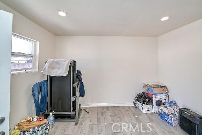 910 East 19th Street Long Beach, CA 90806 - Photo 16 of 47