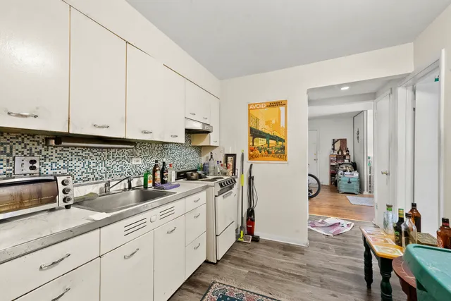 $935,000 | 3901 Haas Avenue, Lyons, IL 60534