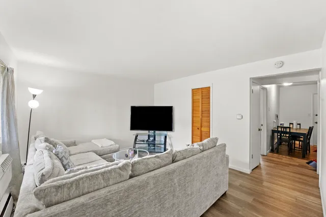 $935,000 | 3901 Haas Avenue, Lyons, IL 60534