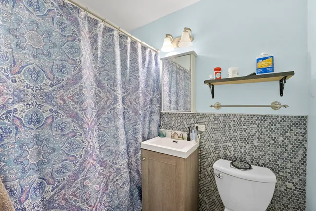 $935,000 | 3901 Haas Avenue, Lyons, IL 60534