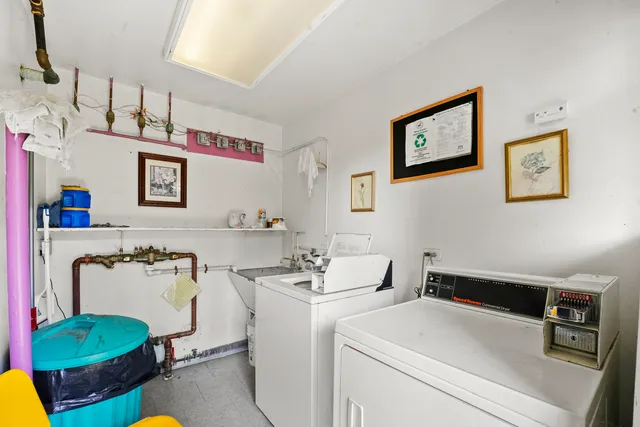 $935,000 | 3901 Haas Avenue, Lyons, IL 60534