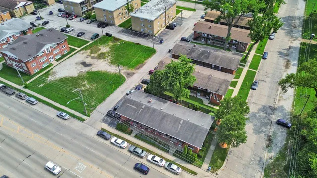 $935,000 | 3901 Haas Avenue, Lyons, IL 60534