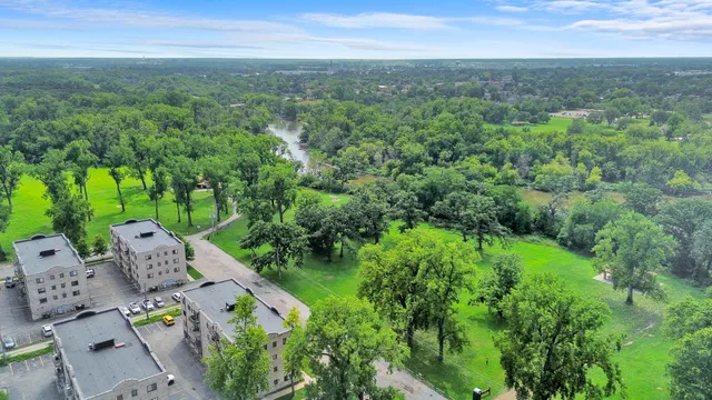 $935,000 | 3901 Haas Avenue, Lyons, IL 60534