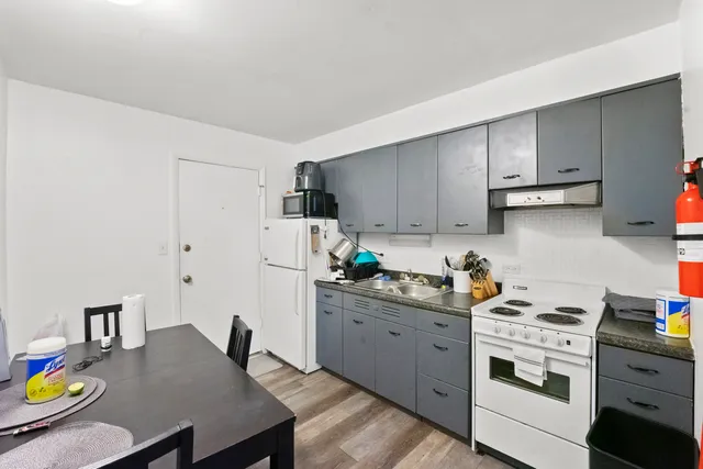 $935,000 | 3901 Haas Avenue, Lyons, IL 60534