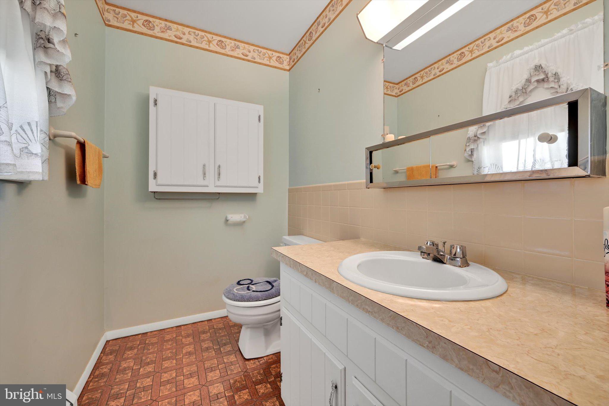659 Vester Place Sinking Spring, PA 19608 - Photo 17 of 29 Bathroom