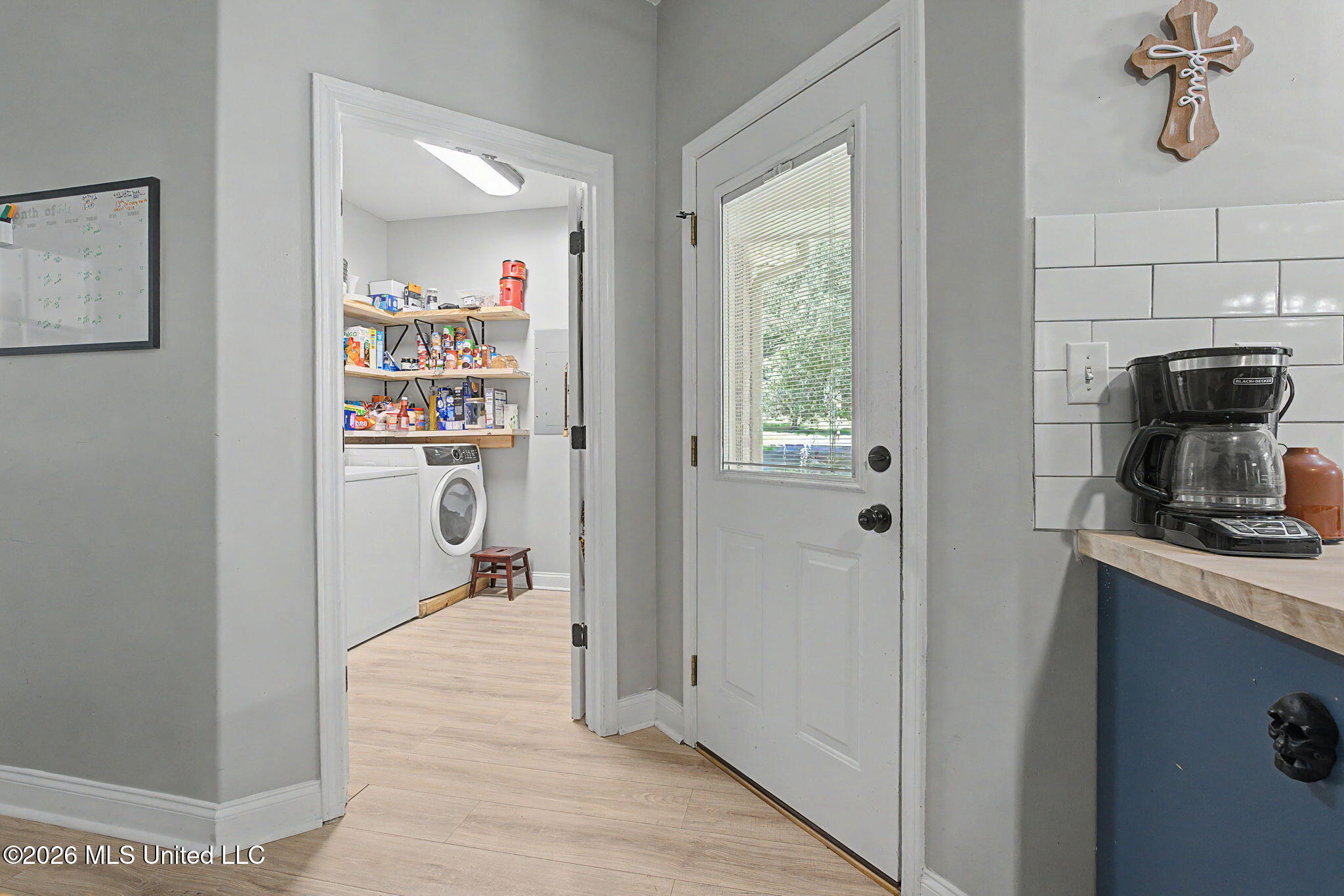 43 Springwalk Road Coldwater, MS 38618 - Photo 6 of 32 6-web-or-mls-43 Springwalk Rd-5
