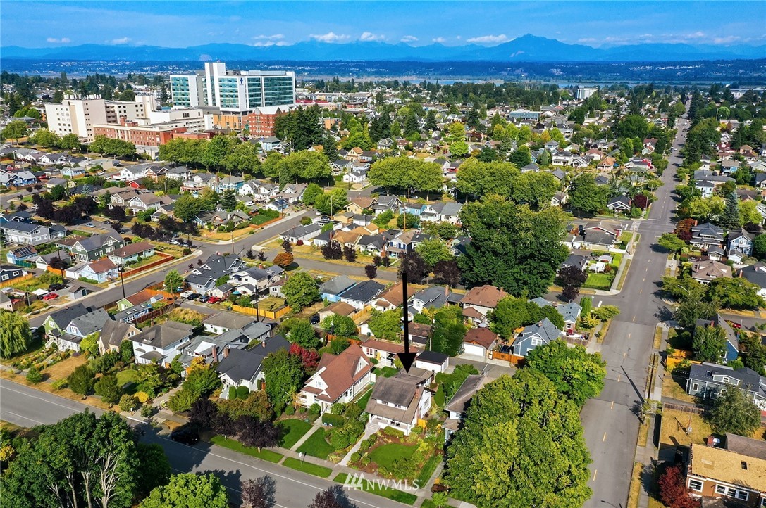 1527 Rucker Avenue Everett, WA 98201 - Photo 4 of 25 Gallery Image 4