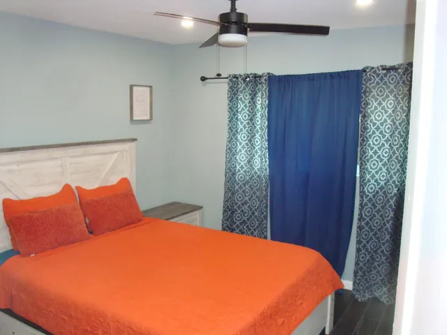 $3,600 | 31 Northeast 48th Court, Oakland Park, FL 33334