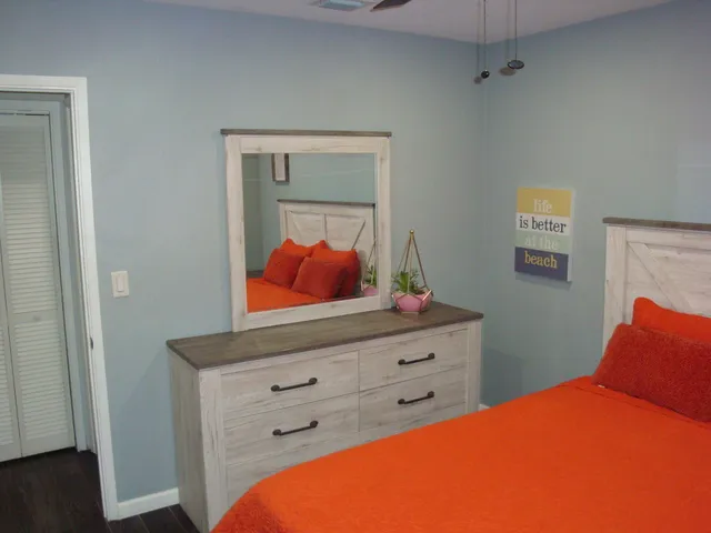 $3,600 | 31 Northeast 48th Court, Oakland Park, FL 33334