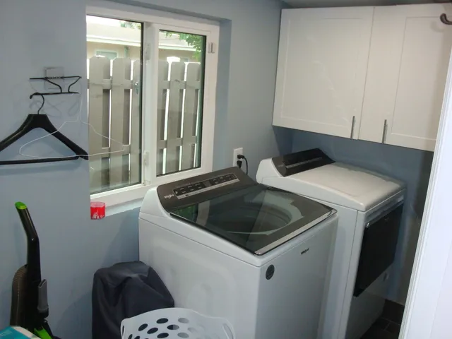 $3,600 | 31 Northeast 48th Court, Oakland Park, FL 33334