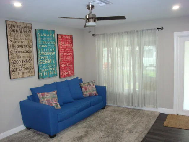 $3,600 | 31 Northeast 48th Court, Oakland Park, FL 33334