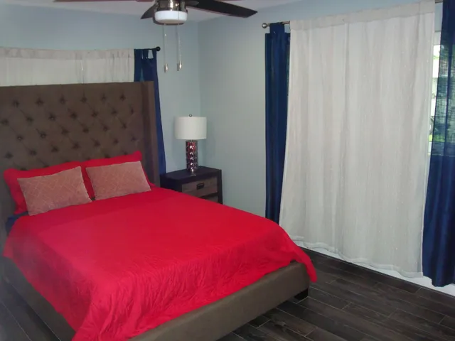 $3,600 | 31 Northeast 48th Court, Oakland Park, FL 33334