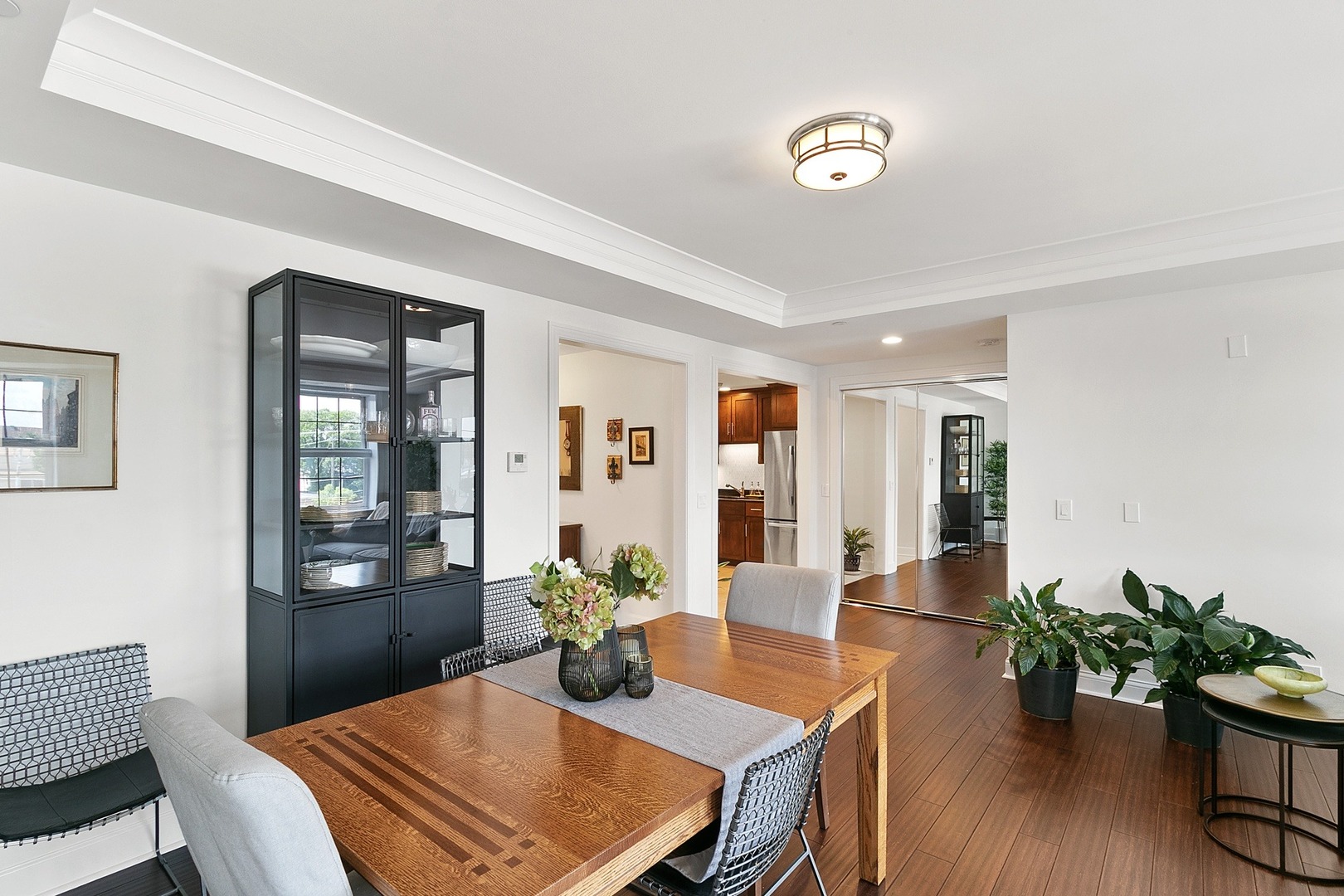 10 East Burlington Street, Unit 3F Riverside, IL 60546 - Photo 6 of 18