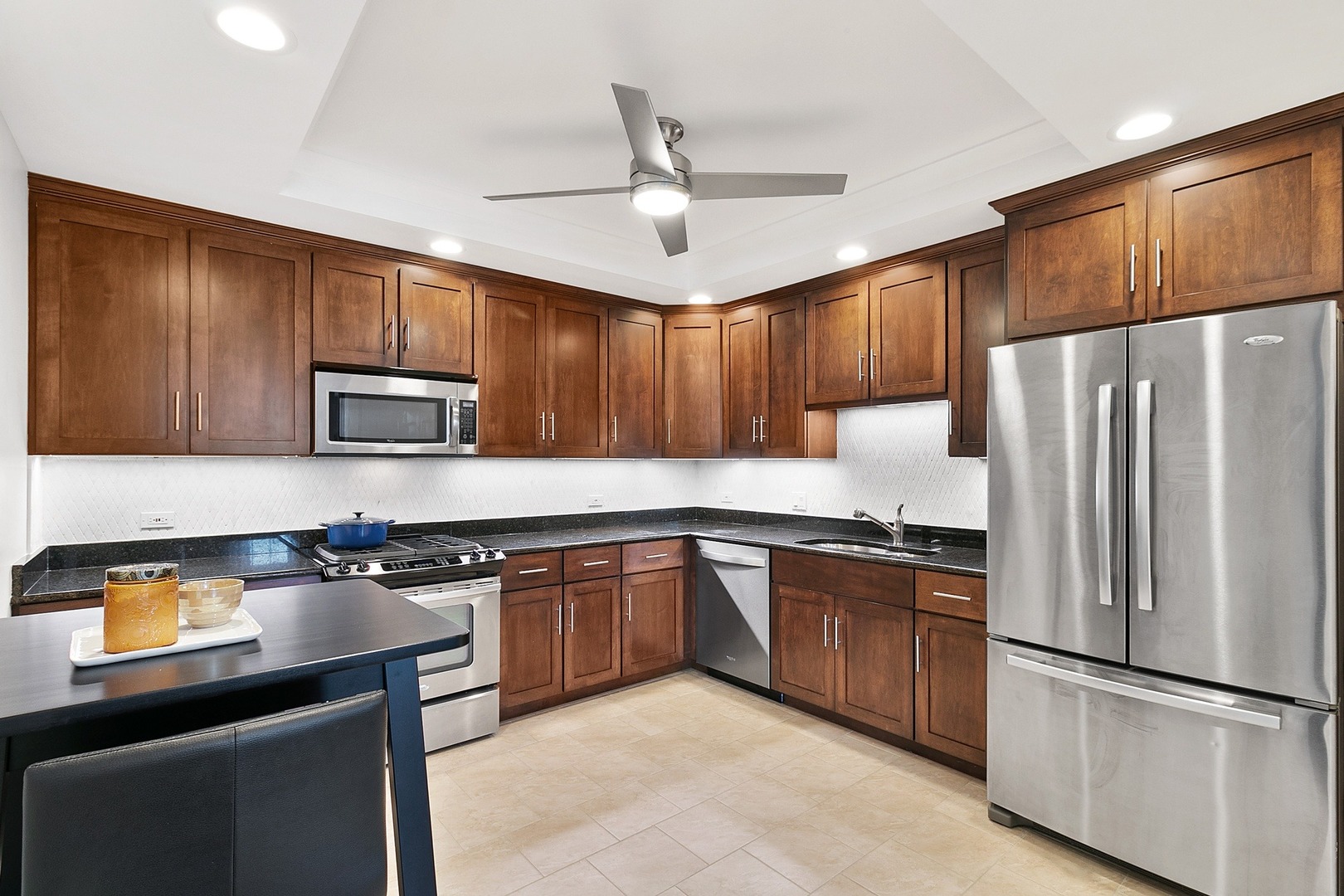 10 East Burlington Street, Unit 3F Riverside, IL 60546 - Photo 7 of 18