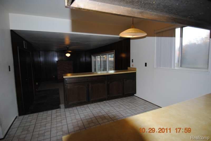 5131 Textile Road Ypsilanti, MI 48197 - Photo 6 of 10 Kitchen Nook