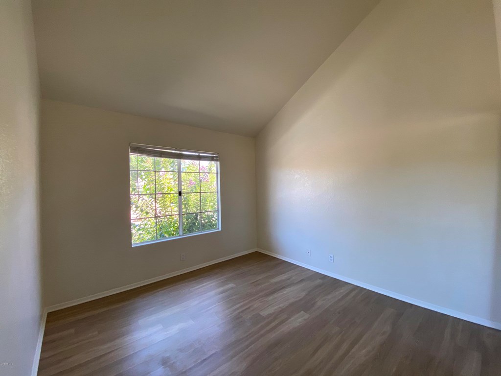 610 Geranium Lane, Unit A Simi Valley, CA 93065 - Photo 21 of 32