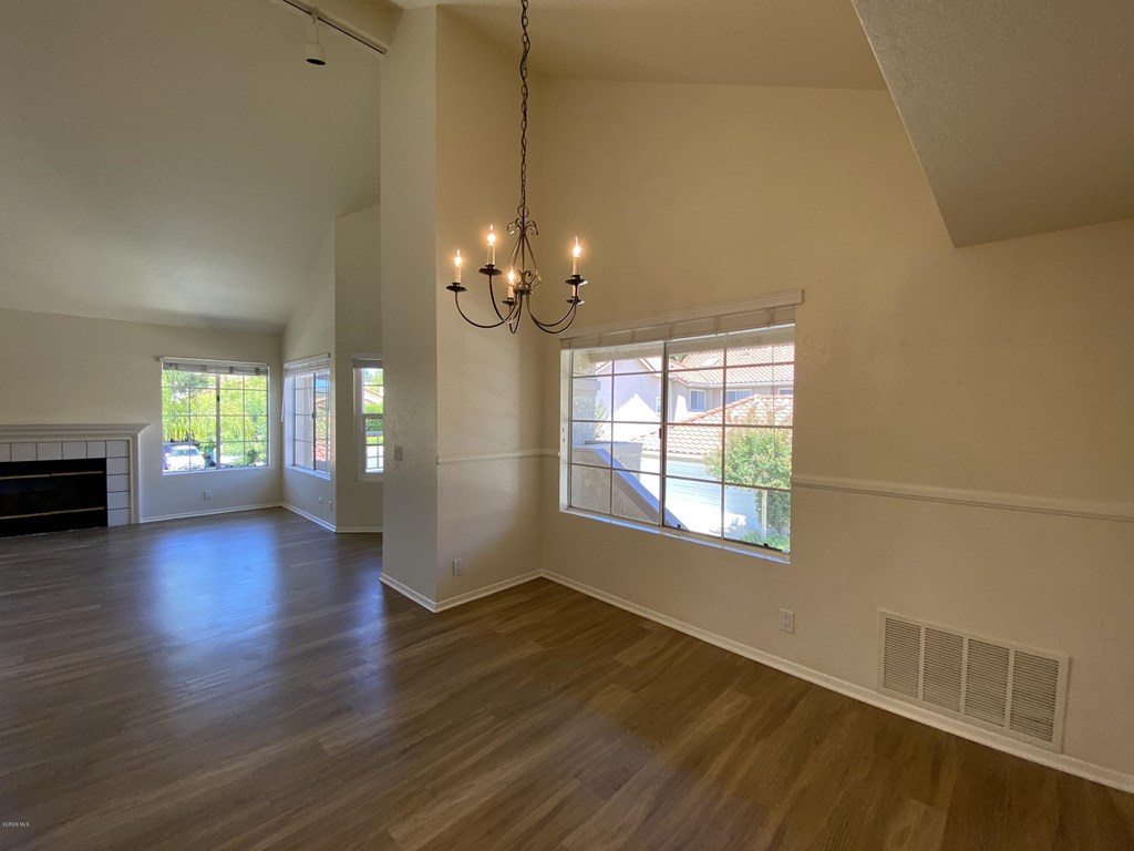 610 Geranium Lane, Unit A Simi Valley, CA 93065 - Photo 7 of 32