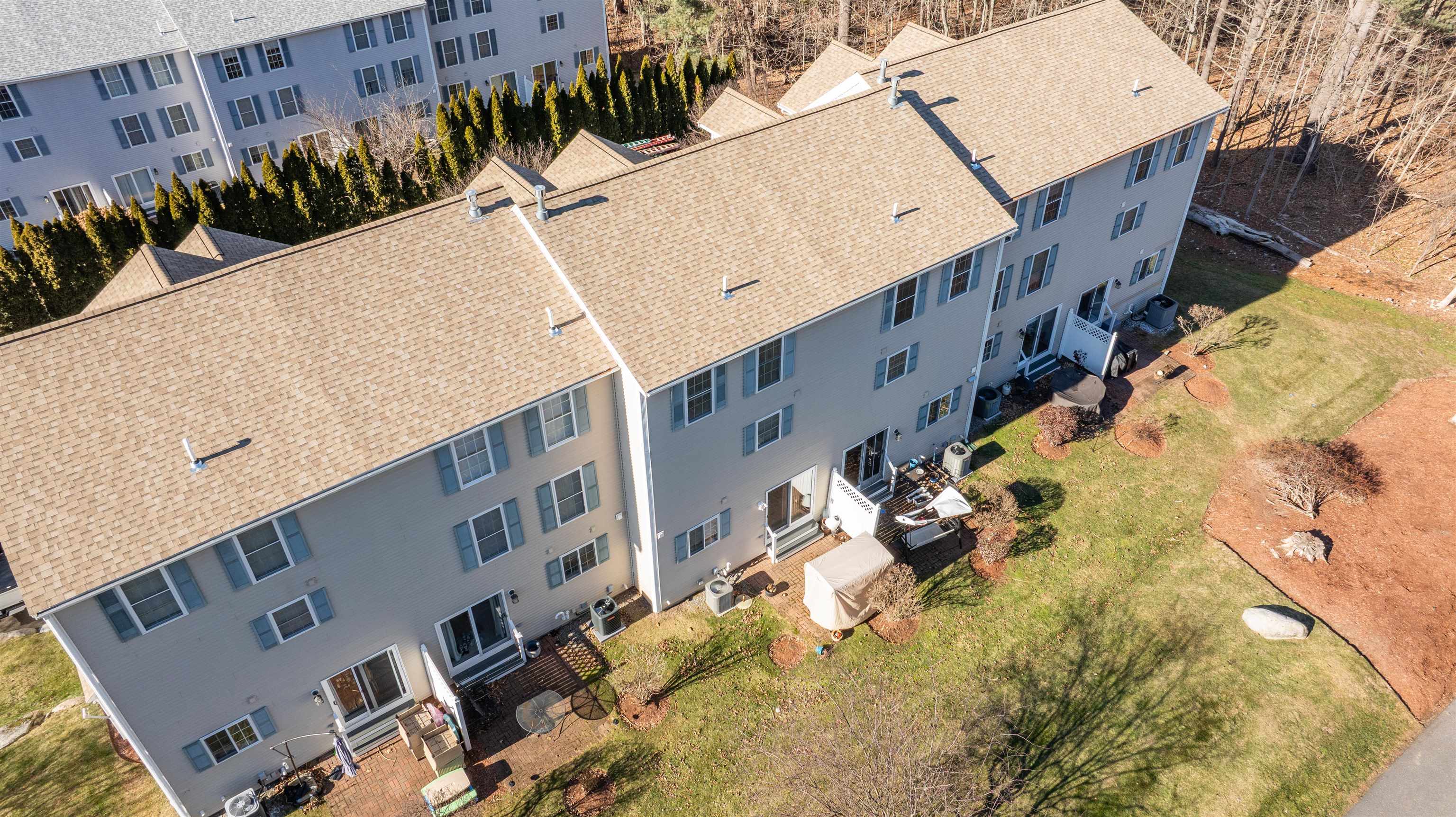 20 Georgetown Drive, Unit 20 Nashua, NH 03062 - Photo 28 of 33