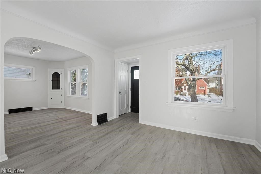 3406 Henderson Road Cleveland, OH 44112 - Photo 7 of 34