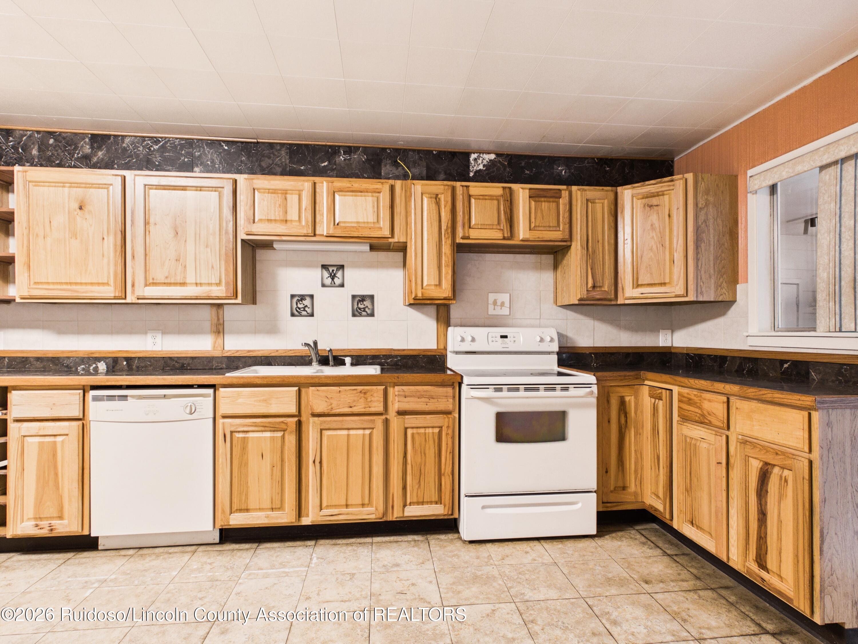 205 Grove Drive Ruidoso, NM 88345 - Photo 10 of 21 Gallery Image 10