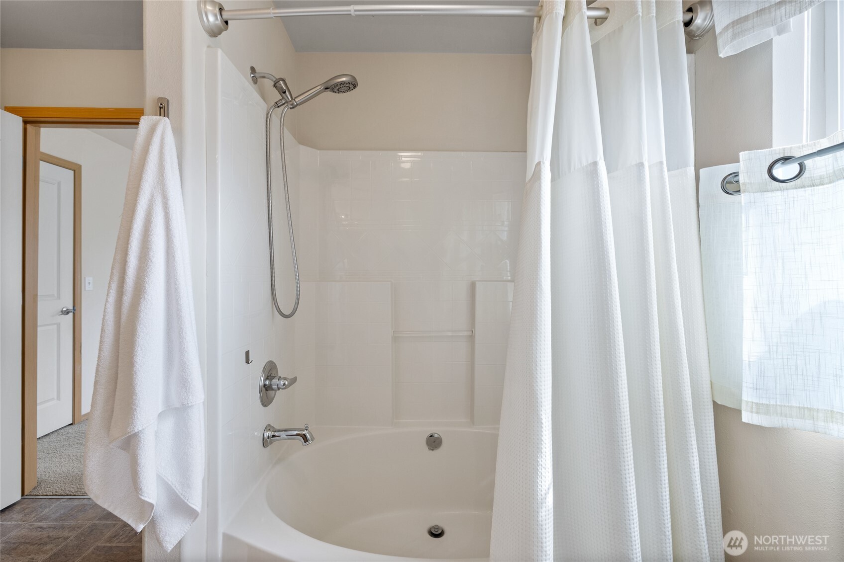 2420 Simmons Street, Unit B DuPont, WA 98327 - Photo 23 of 38