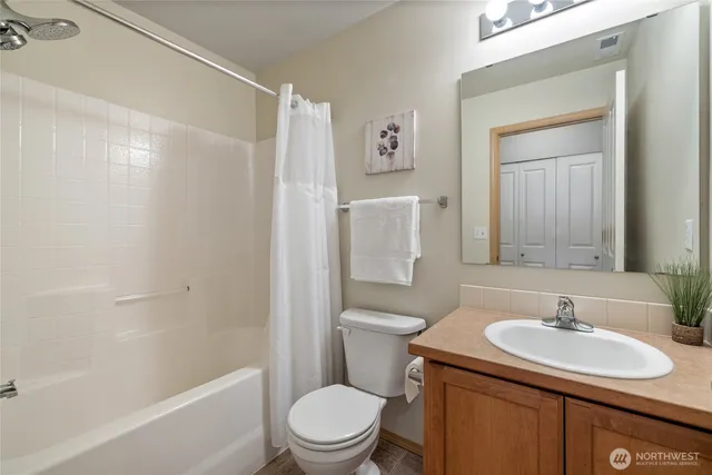 $409,900 | 2420 Simmons Street, Unit B, DuPont, WA 98327