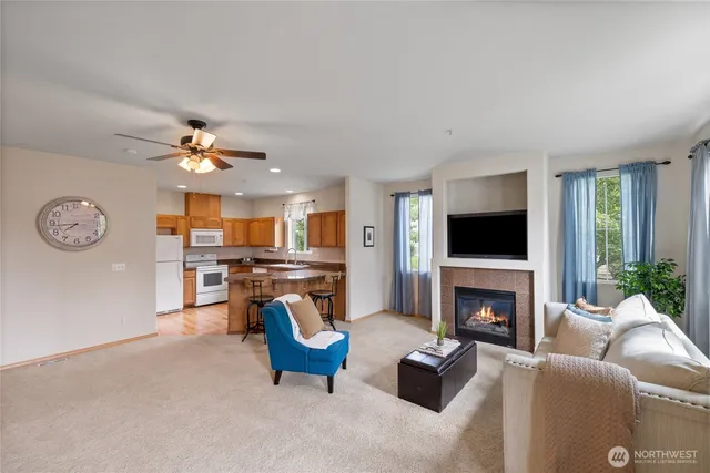 $409,900 | 2420 Simmons Street, Unit B, DuPont, WA 98327