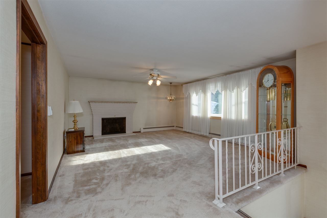 9 Kim Road Salem, NH 03079 - Photo 3 of 29 Gallery Image 3