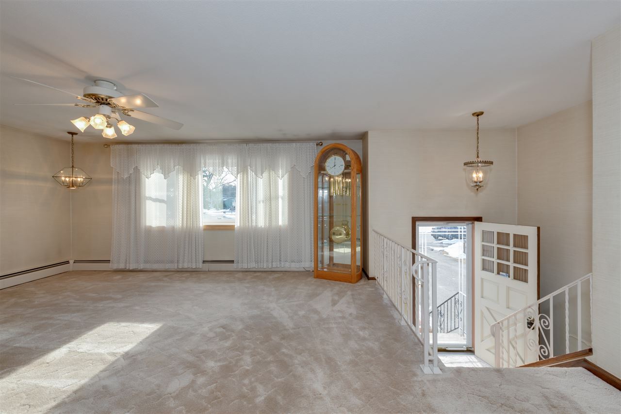 9 Kim Road Salem, NH 03079 - Photo 7 of 29 Gallery Image 7