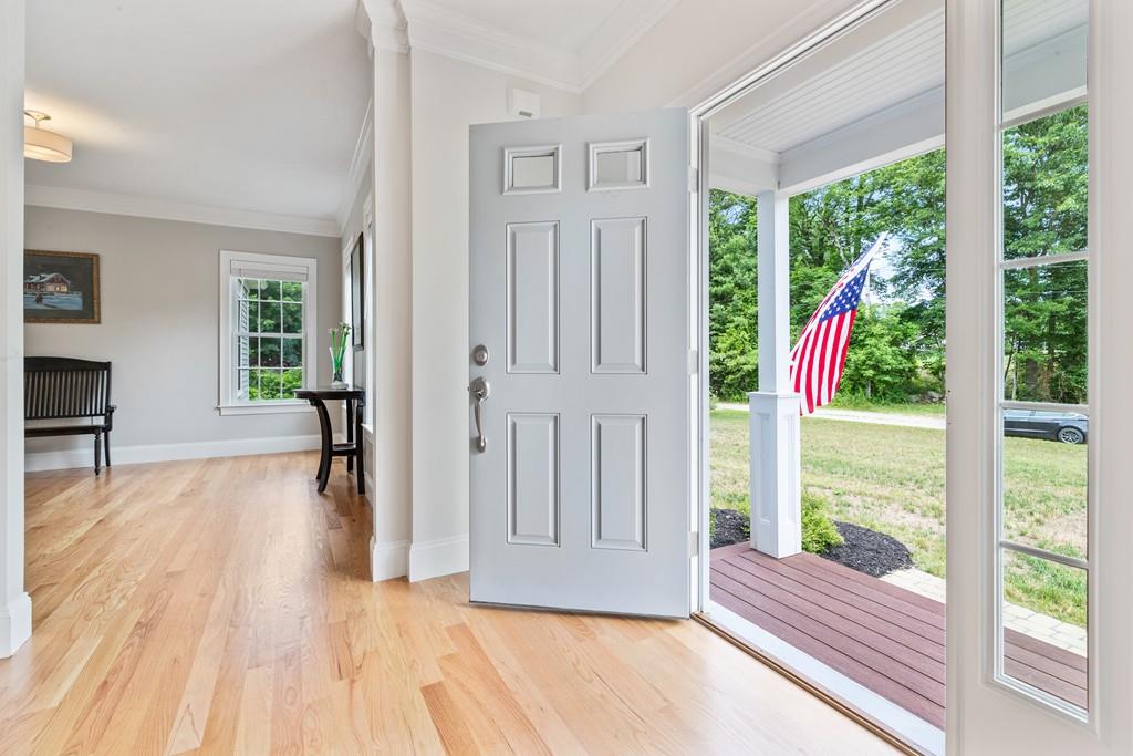 240 Clapp Road Scituate, MA 02066 - Photo 15 of 37