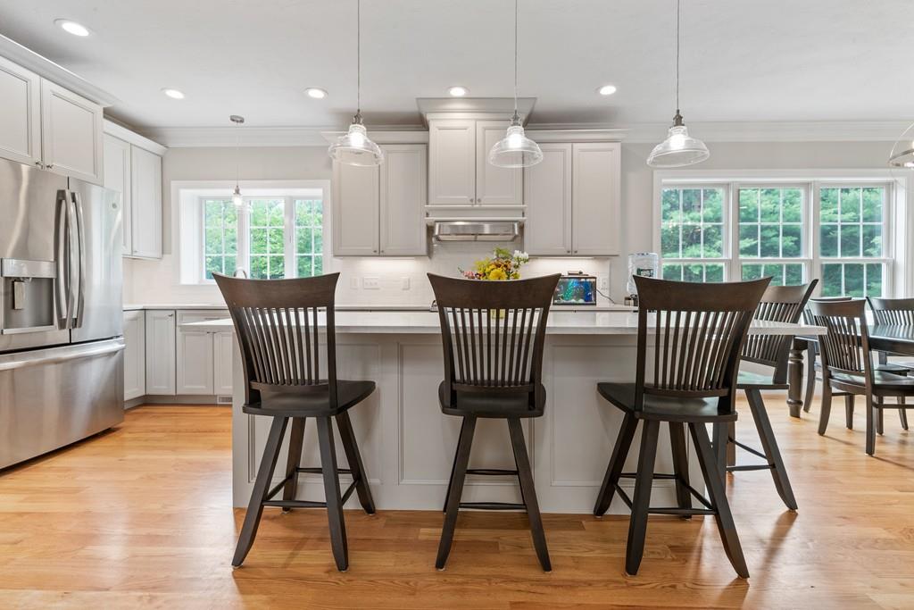 240 Clapp Road Scituate, MA 02066 - Photo 10 of 37