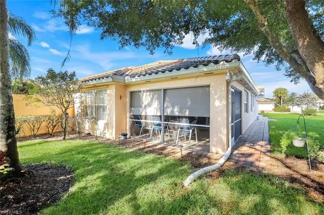 $449,000 | 3333 Cayman Lane, Naples, FL 34119