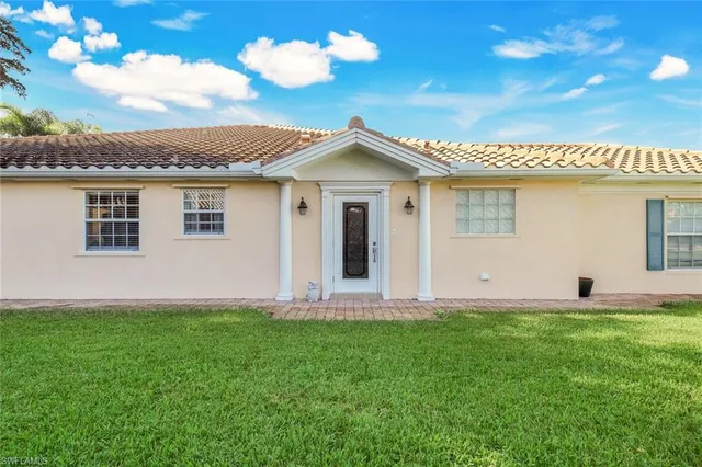 $449,000 | 3333 Cayman Lane, Naples, FL 34119
