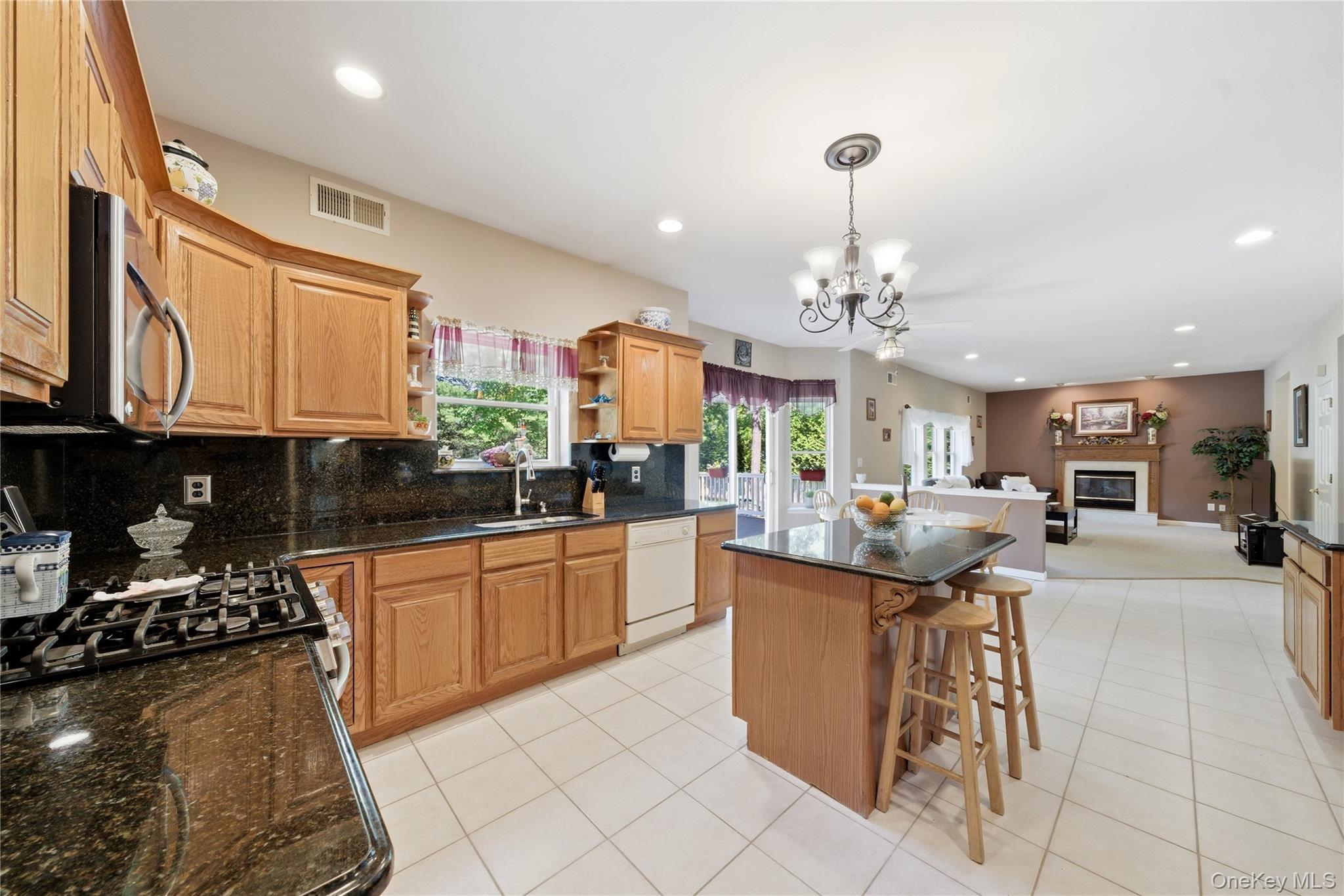 9 Ridgefield Drive Shoreham, NY 11786 - Photo 18 of 50