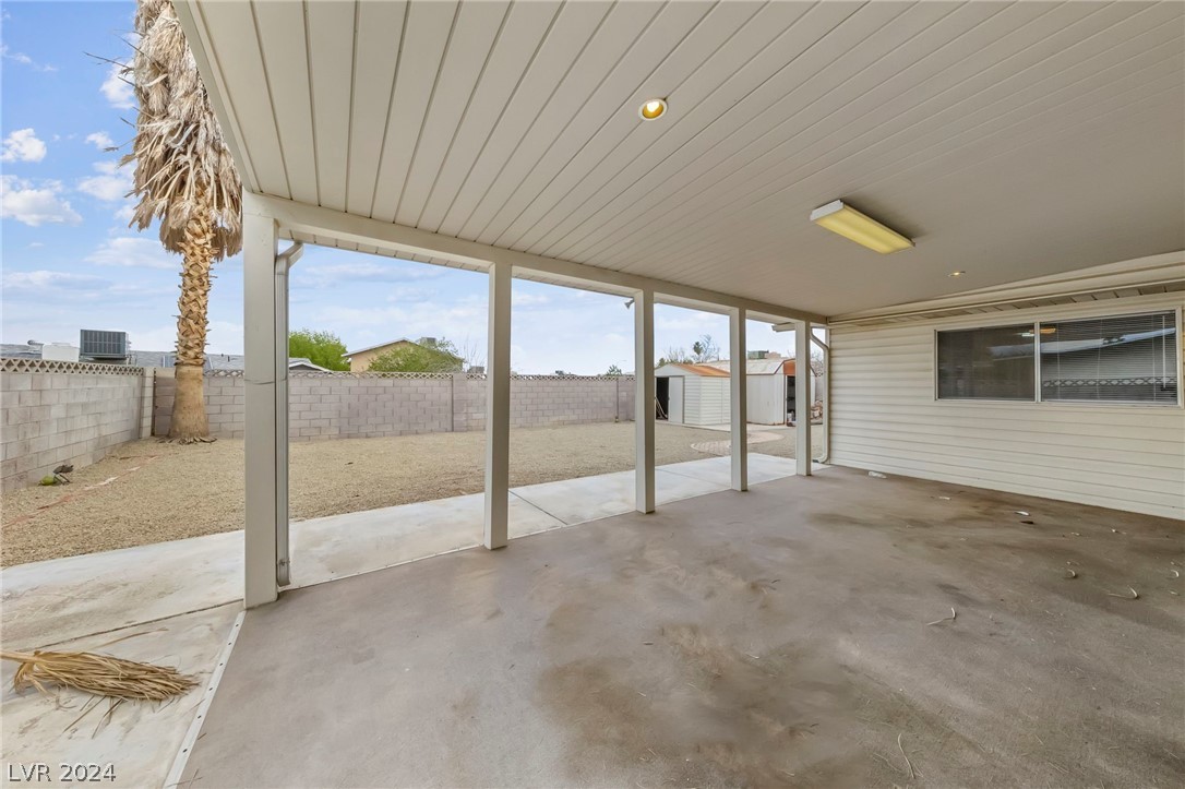 137 Huntly Road Las Vegas, NV 89145 - Photo 3 of 33 Gallery Image 3