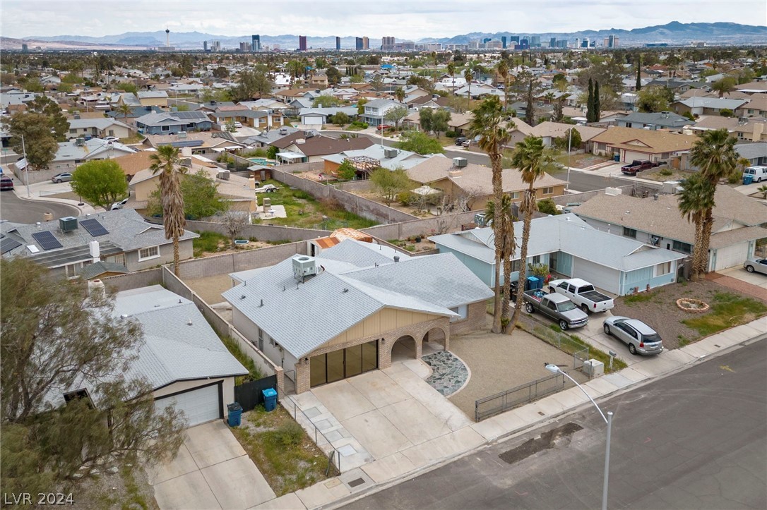 137 Huntly Road Las Vegas, NV 89145 - Photo 32 of 33 Gallery Image 32