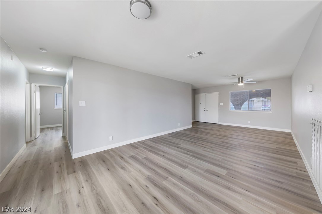 137 Huntly Road Las Vegas, NV 89145 - Photo 5 of 33 Gallery Image 5