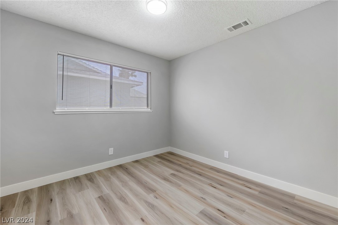 137 Huntly Road Las Vegas, NV 89145 - Photo 9 of 33 Gallery Image 9
